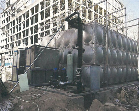 中國(guó)電科所2臺(tái)300KW電磁采暖鍋爐，1臺(tái)150KW電磁采暖爐